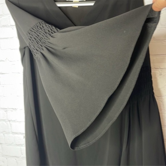 Michael Kors Size S Semi Sheer Black Long Bell Sleeve V Neck Lightweight Blouse - Picture 3 of 7